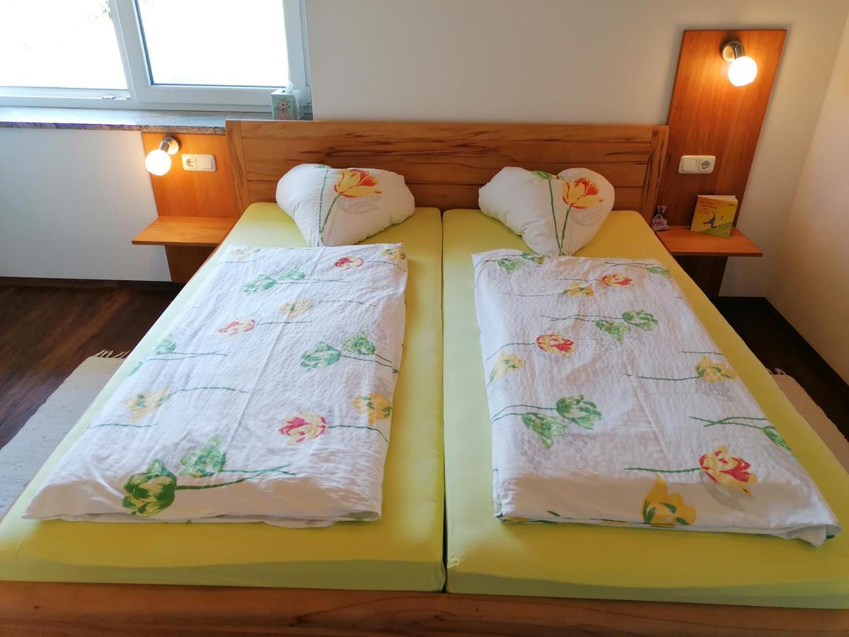 Peterseil'S Radl Zimmer Mauthausen Esterno foto