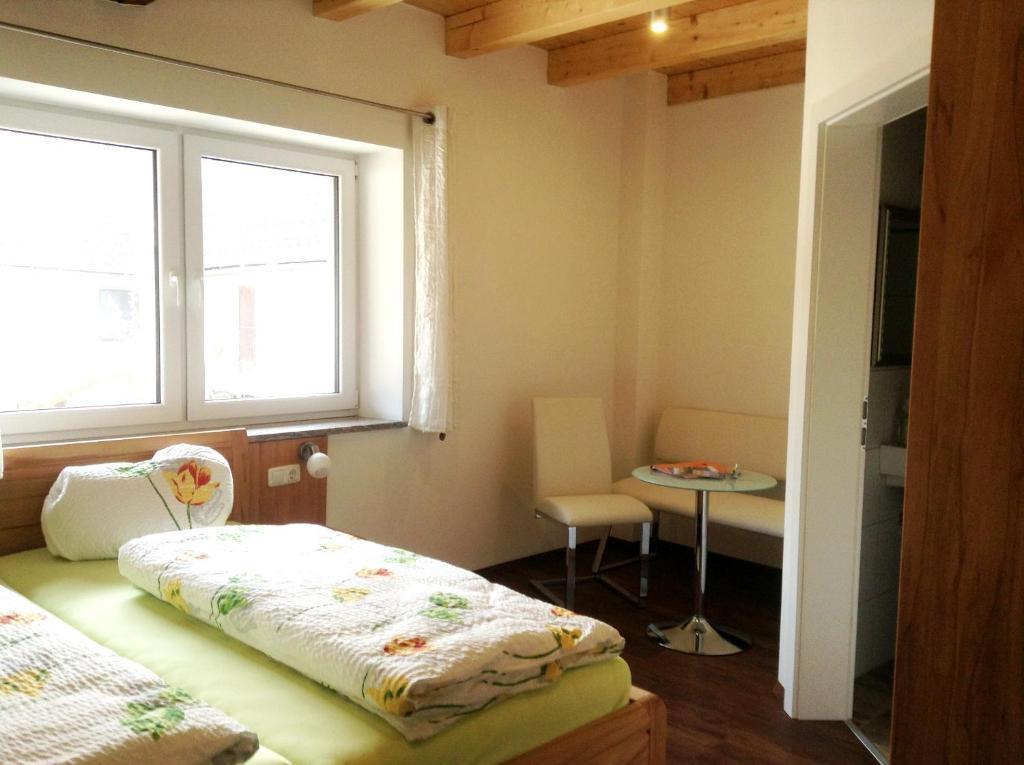 Peterseil'S Radl Zimmer Mauthausen Esterno foto